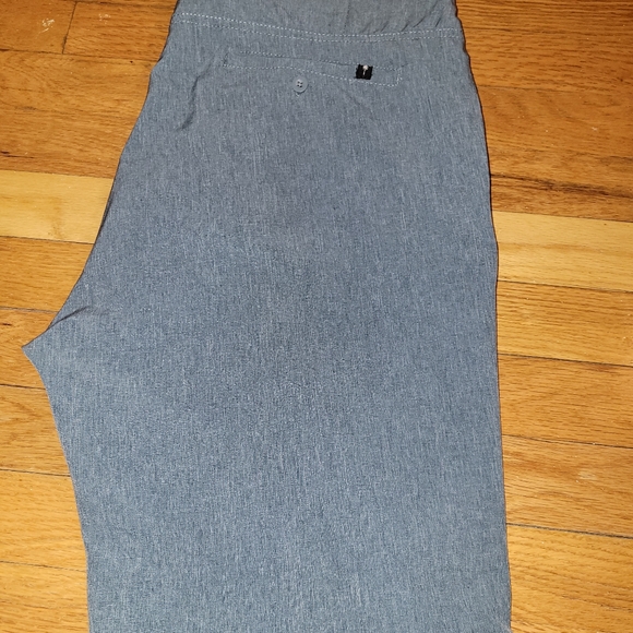 Mens Multi-Functional Hybrid Shorts - Picture 3 of 4